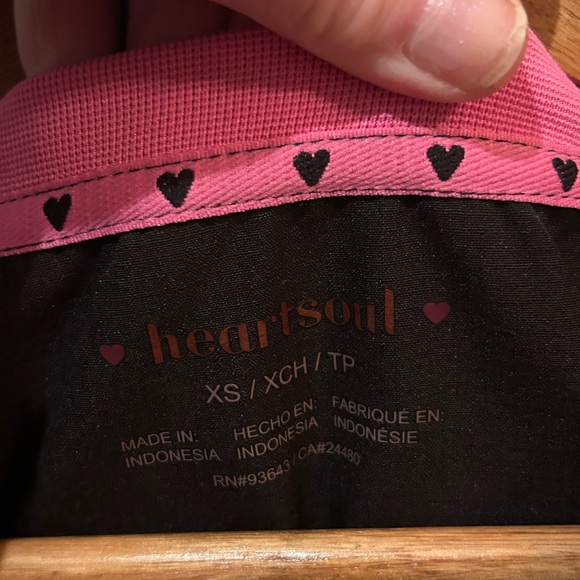 🩺 HeartSoul Women's Black and Pink Scrub Top Size Small - Picture 3 of 10